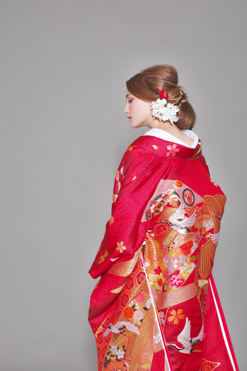 婚礼 和装 色打掛 鶴・花柄 朱色 鶴と花の刺繍 打掛 色打掛 錦翔 花嫁 