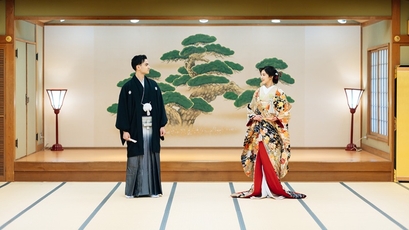 色打掛「平安四季飛翔鶴」TANAN丹庵　京都結婚式